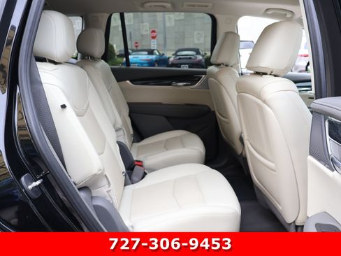 Used 2023 Cadillac XT6 Premium Luxury FWD image 22