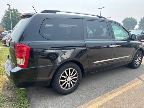 Used 2012 Kia Sedona EX FWD image 4