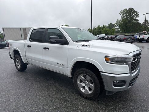 Used 2025 RAM 1500 Big Horn AWD/4WD image 9