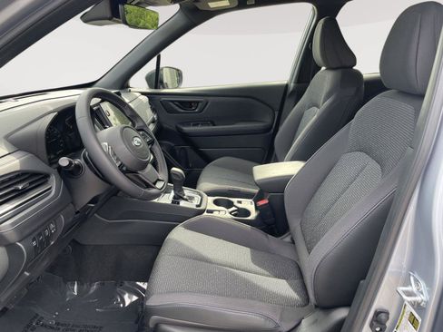Certified 2025 Subaru Forester Premium AWD/4WD image 22