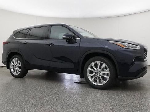 New 2026 Toyota Highlander Limited image 28