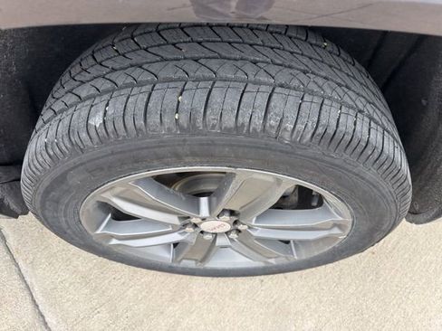 Used 2017 GMC Acadia Denali w/ Technology Package image 12