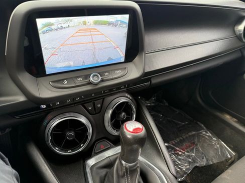 Used 2017 Chevrolet Camaro SS RWD image 13