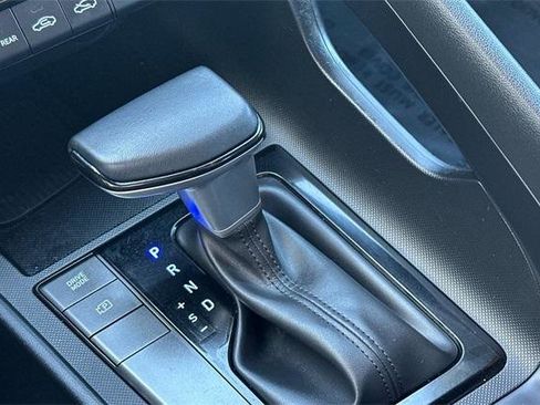 Certified 2025 Hyundai Elantra Sport image 21