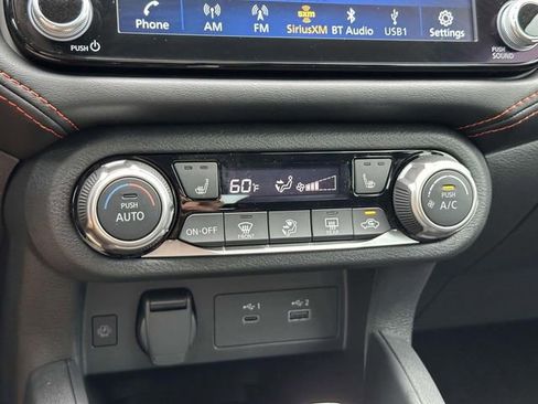 New 2025 Nissan Versa SR w/ Trunk Package FWD image 21