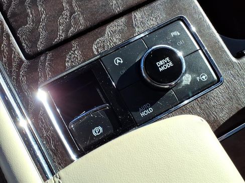 Used 2018 Lincoln Navigator Reserve w/ Technology Package image 24