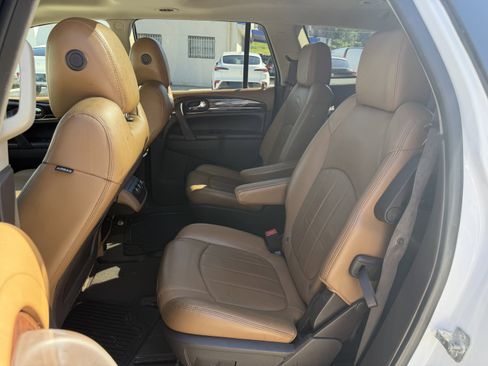 Used 2017 Buick Enclave Leather FWD image 12