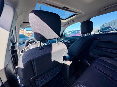 Used 2017 Chevrolet Equinox LT w/ Convenience Package image 22