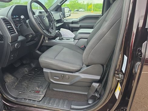 Used 2019 Ford F150 XLT w/ Equipment Group 302A Luxury AWD/4WD image 3