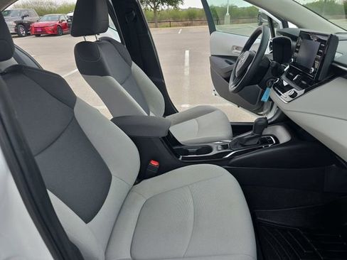 Used 2020 Toyota Corolla L image 10