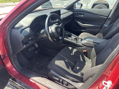 Used 2023 Honda Accord Sport image 8