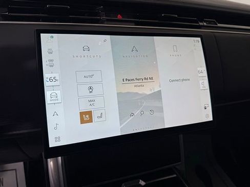 Certified 2025 Land Rover Range Rover SV image 37