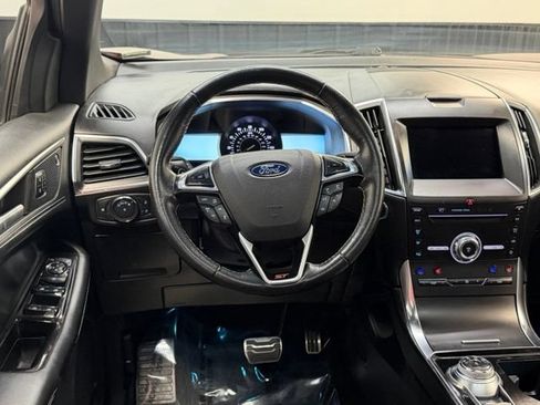 Used 2019 Ford Edge ST w/ Equipment Group 401A AWD/4WD image 8