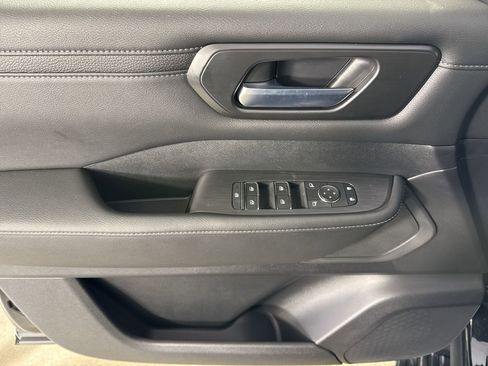 New 2026 Nissan Armada SV image 18