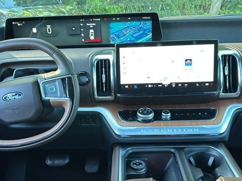 Used 2025 Ford Expedition Max King Ranch AWD/4WD image 7