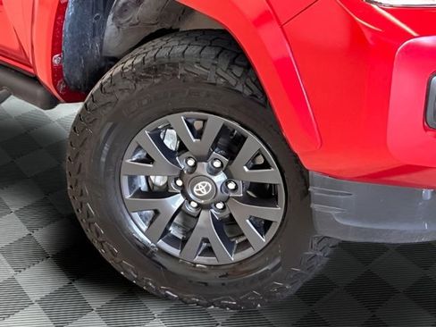 Used 2023 Toyota Tacoma SR5 w/ Technology Package image 27