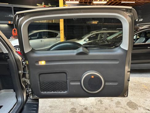 Used 2009 Toyota RAV4 Limited image 23