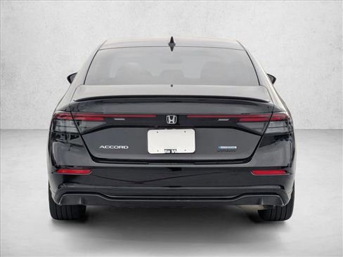Used 2024 Honda Accord Sport image 6