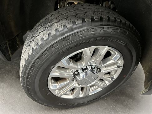 Used 2022 GMC Sierra 2500 Denali w/ Denali Ultimate Package image 13