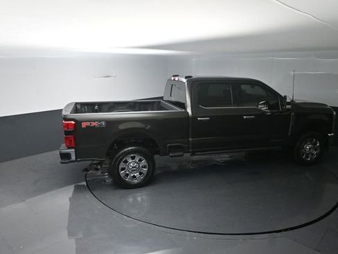 Certified 2025 Ford F250 Lariat w/ Lariat Ultimate Package AWD/4WD image 32