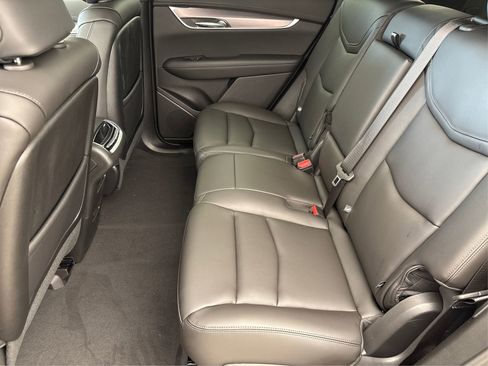 New 2025 Cadillac XT6 Luxury image 10