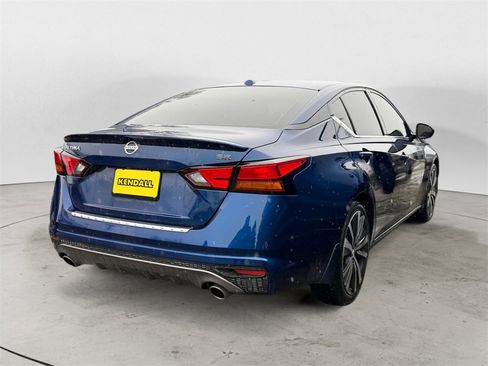 Used 2021 Nissan Altima 2.5 SR image 12