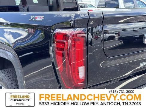 Used 2023 GMC Sierra 1500 SLT w/ SLT Premium Plus Package AWD/4WD image 12