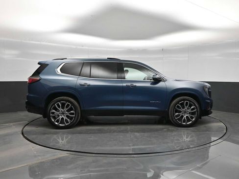 New 2026 GMC Acadia Denali Ultimate w/ LPO, Floor Liner Package AWD/4WD image 9