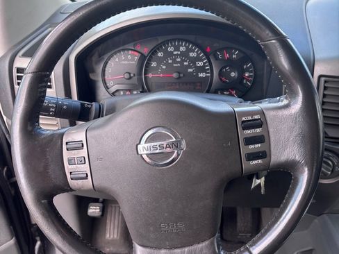 Used 2005 Nissan Titan LE w/ (T01) Tow Pkg AWD/4WD image 15
