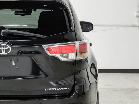 Used 2016 Toyota Highlander Limited Platinum AWD/4WD image 68