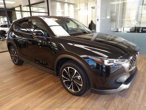 Certified 2023 MAZDA CX-5 AWD 2.5 S w/ Premium Package image 3