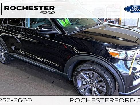 Used 2023 Ford Explorer XLT w/ Equipment Group 202A AWD/4WD image 1