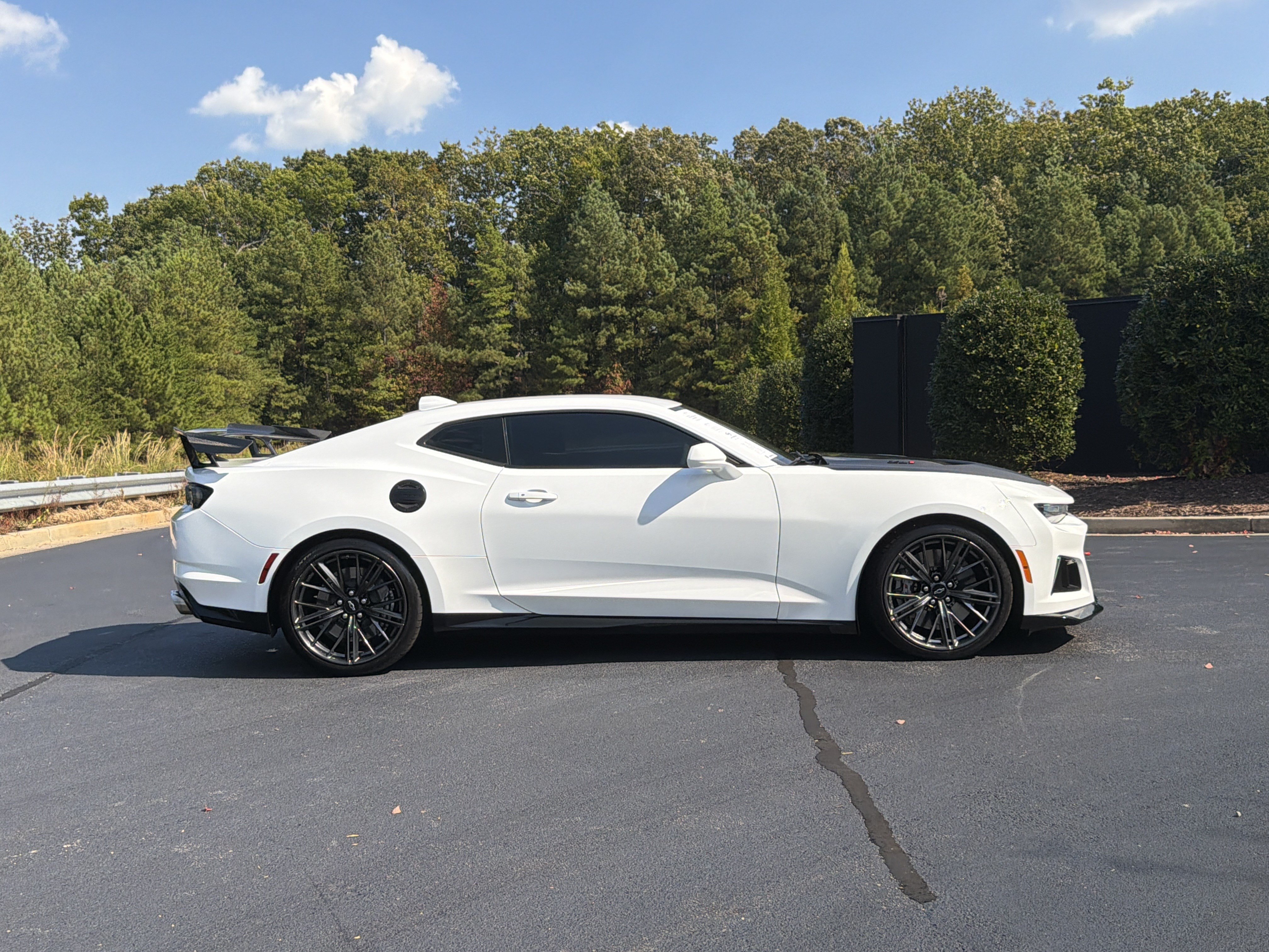 Used 2020 Chevrolet Camaro ZL1 RWD image 5