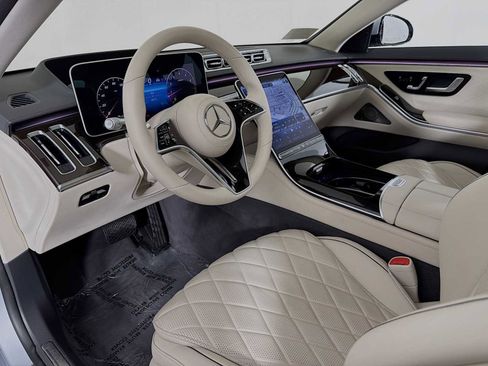 Used 2023 Mercedes-Benz S 580 4MATIC Sedan image 9