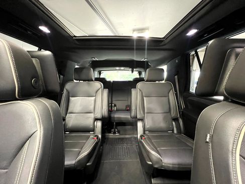 Used 2021 GMC Yukon SLT w/ SLT Luxury Plus Package image 35