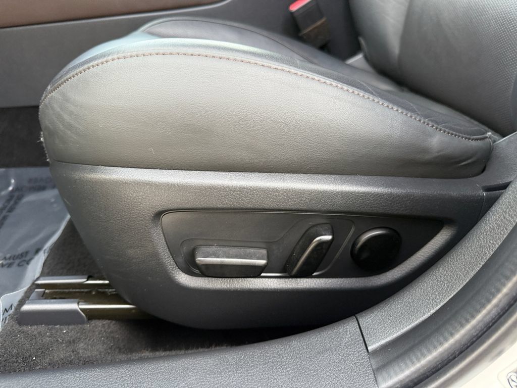 Used 2023 MAZDA CX-30 AWD 2.5 S w/ Premium Package image 10