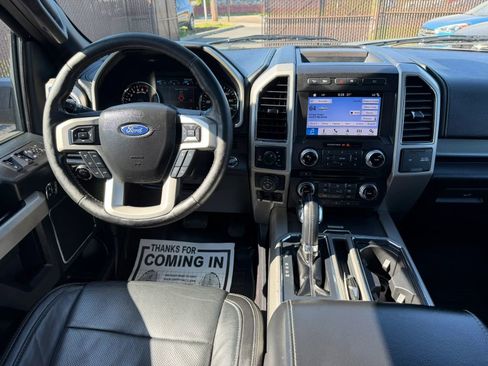 Used 2017 Ford F150 Lariat w/ Equipment Group 502A Luxury AWD/4WD image 15