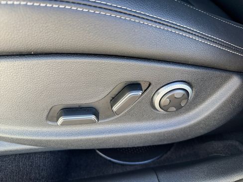 Used 2026 Genesis GV70 2.5T image 14