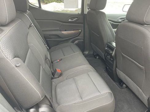 Used 2023 GMC Acadia SLE w/ Driver Convenience Package image 15