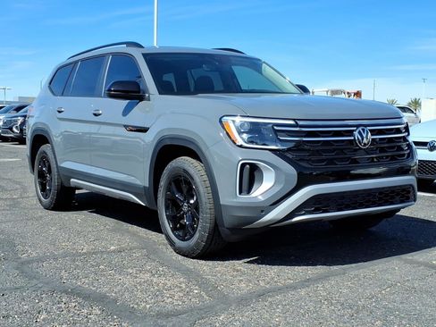 New 2026 Volkswagen Atlas Peak Edition image 1