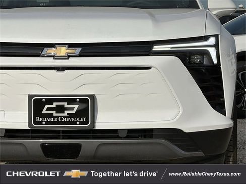 New 2025 Chevrolet Blazer EV LT image 8