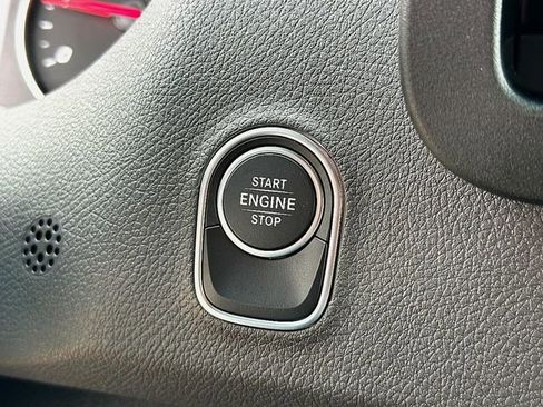 Used 2025 Mercedes-Benz Sprinter 2500 image 19