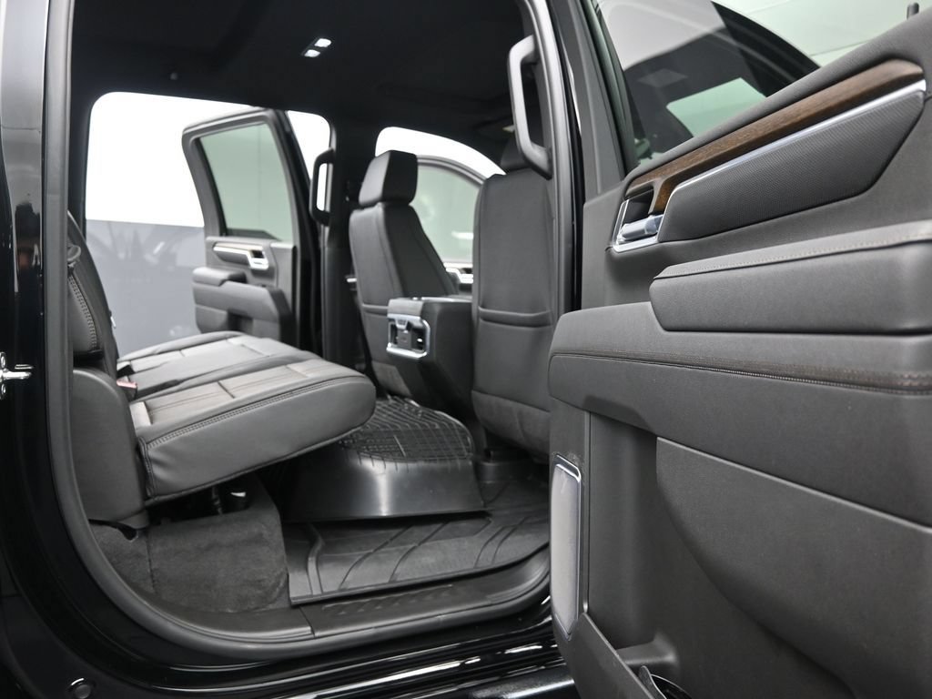 Used 2026 Chevrolet Silverado 3500 High Country w/ High Country Premium Package AWD/4WD image 18