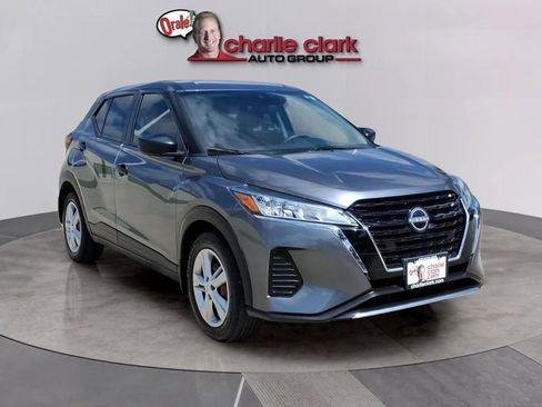 Used 2024 Nissan Kicks S image 7