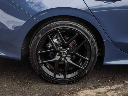 Used 2025 Honda Civic Sport image 6