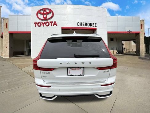 Used 2024 Volvo XC60 B5 Ultimate w/ Protection Package Premier AWD/4WD image 6