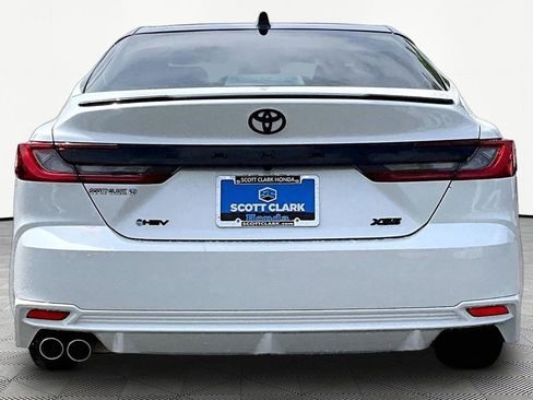 Used 2025 Toyota Camry XSE FWD image 7