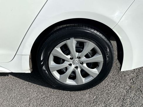 Used 2024 Toyota Corolla LE FWD image 7