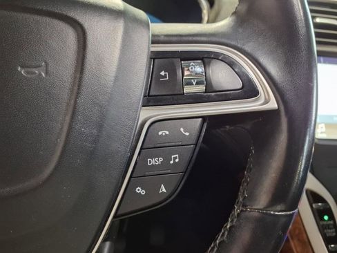 Used 2019 Lincoln Nautilus Reserve image 27