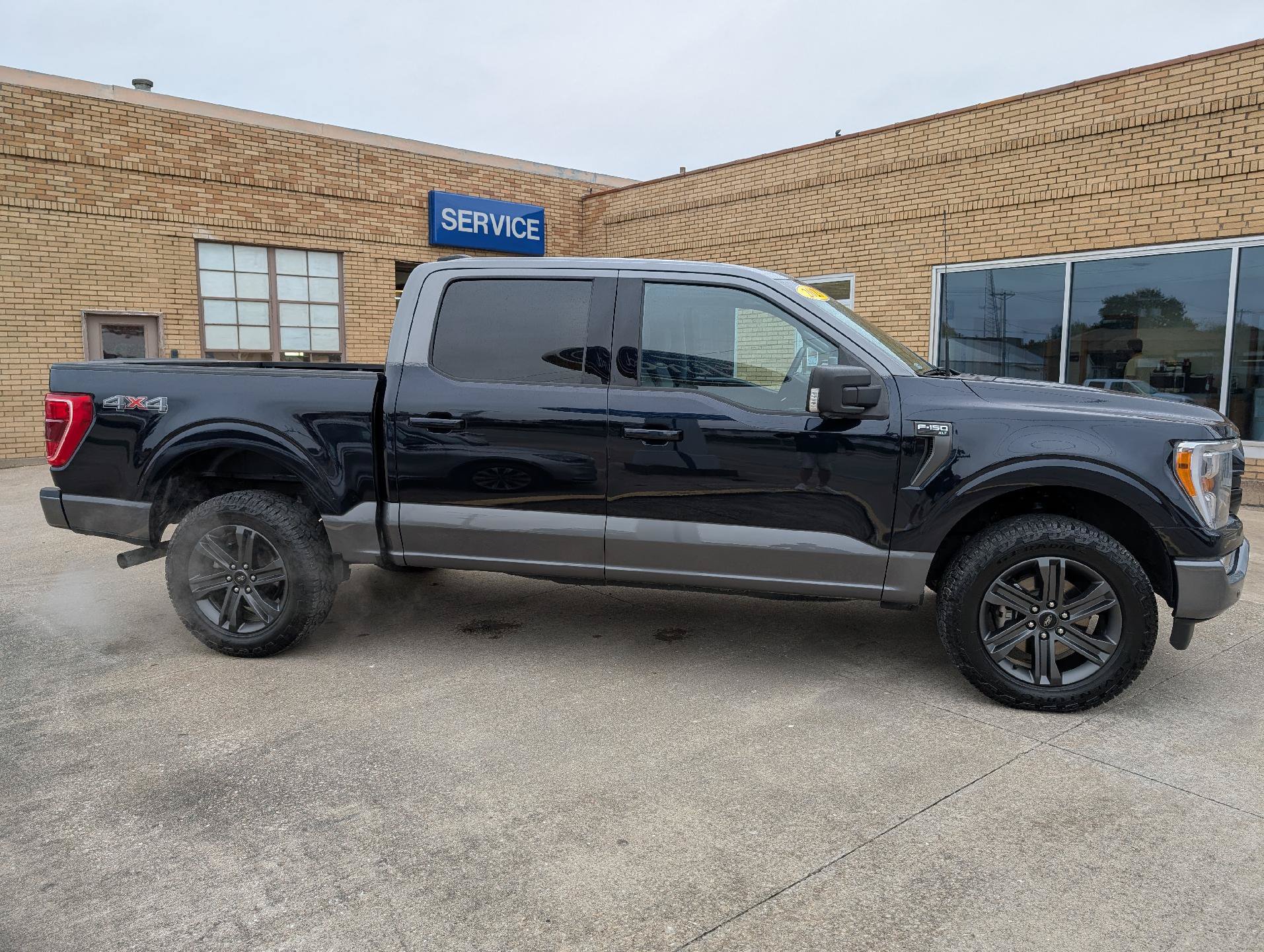 Used 2023 Ford F150 XLT w/ Equipment Group 302A High AWD/4WD image 5